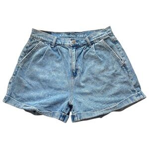 AMERICAN EAGLE Blue Denim Mom Shorts Women’s Size 4